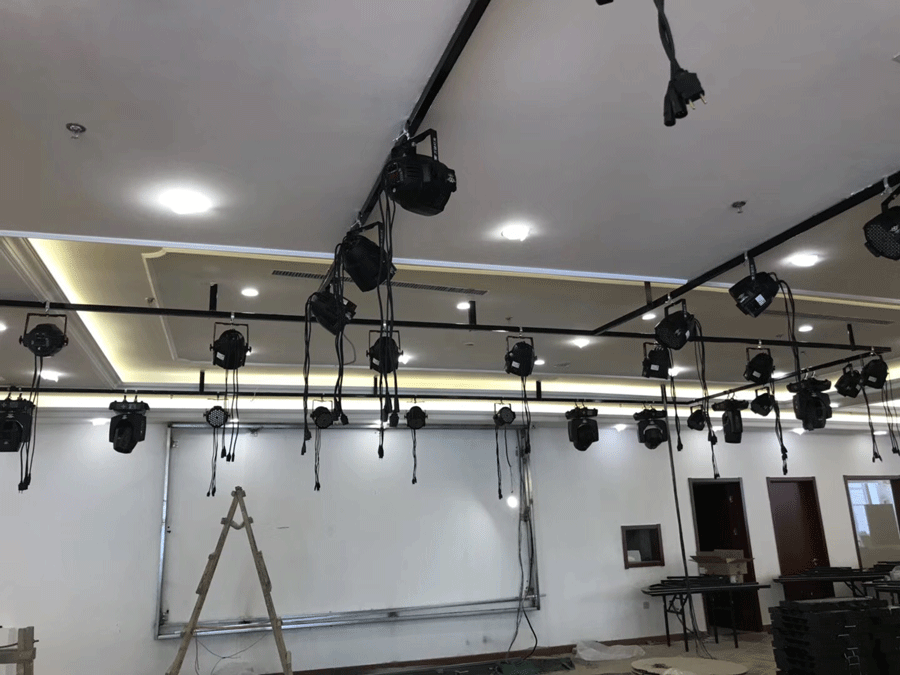 固安逸韵维也纳酒店
